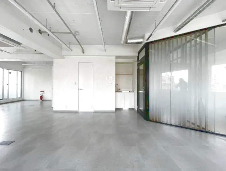 天井スケルトン！ 会議室造作済み！の居抜き賃貸オフィス物件(約20坪) ｜居抜きオフィス物件検索サイト【vivit-ビビット】（3）