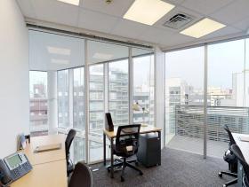 お洒落な内装 初期費用を抑える◎の居抜き賃貸オフィス物件(約10坪) ｜居抜きオフィス物件検索サイト【vivit-ビビット】（サムネイル3）