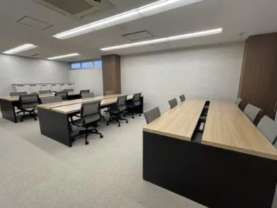 ★フルセットアップオフィス★ 6名用会議室ありの居抜き賃貸オフィス物件(約25坪) ｜居抜きオフィス物件検索サイト【vivit-ビビット】（4）