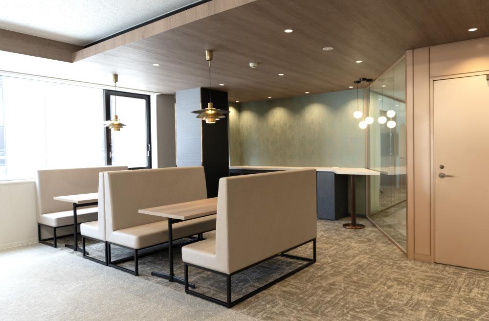 会議室3室＋テレカンブース2室 神宮前60名利用のセットアップの居抜き賃貸オフィス物件(約95坪) ｜居抜きオフィス物件検索サイト【vivit-ビビット】（4）