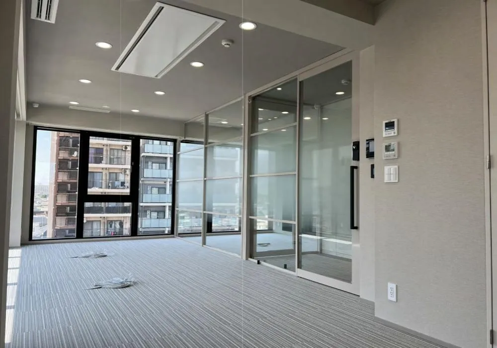 北千住初のセットアップオフィス お手洗い男女別！の居抜き賃貸オフィス物件(約15坪) ｜居抜きオフィス物件検索サイト【vivit-ビビット】（4）