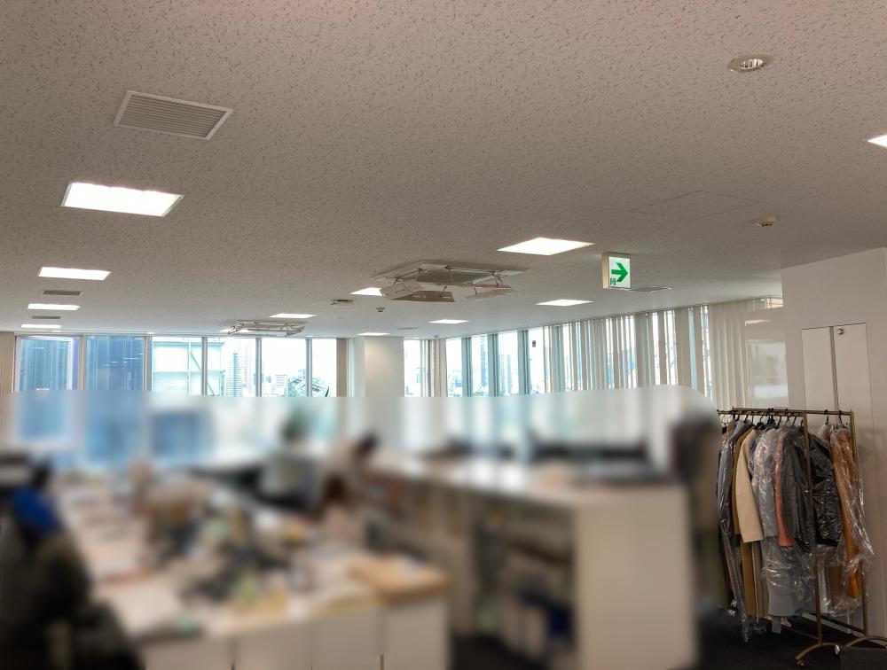東京都港区南青山の居抜き賃貸オフィス物件(約45坪) ｜居抜きオフィス物件検索サイト【vivit-ビビット】（1）