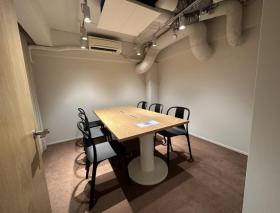 テレカンブース・会議室2部屋！ フルセットアップオフィス！！！の居抜き賃貸オフィス物件(約40坪) ｜居抜きオフィス物件検索サイト【vivit-ビビット】（サムネイル3）
