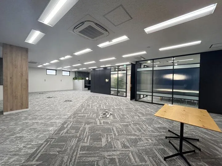 会議室2つ付き ハーフセットアップオフィスの居抜き賃貸オフィス物件(約50坪) ｜居抜きオフィス物件検索サイト【vivit-ビビット】（3）