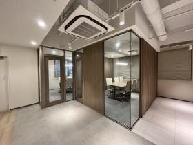 会議室付き！ 男女別トイレ！の居抜き賃貸オフィス物件(約70坪) ｜居抜きオフィス物件検索サイト【vivit-ビビット】（サムネイル6）