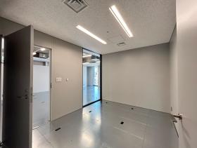水道橋徒歩1分 新築セットアップオフィスの居抜き賃貸オフィス物件(約70坪) ｜居抜きオフィス物件検索サイト【vivit-ビビット】（サムネイル7）