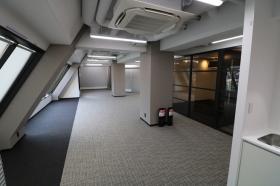 会議室造作済み！ 初期費用削減可能！の居抜き賃貸オフィス物件(約40坪) ｜居抜きオフィス物件検索サイト【vivit-ビビット】（サムネイル4）