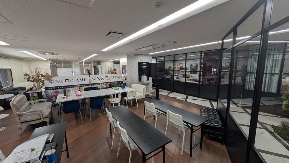 大型居抜きオフィス カフェスペース充実の居抜き賃貸オフィス物件(約115坪) ｜居抜きオフィス物件検索サイト【vivit-ビビット】（9）