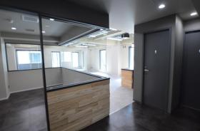 小規模セットアップオフィス 希少性抜群の居抜き賃貸オフィス物件(約20坪) ｜居抜きオフィス物件検索サイト【vivit-ビビット】（サムネイル6）