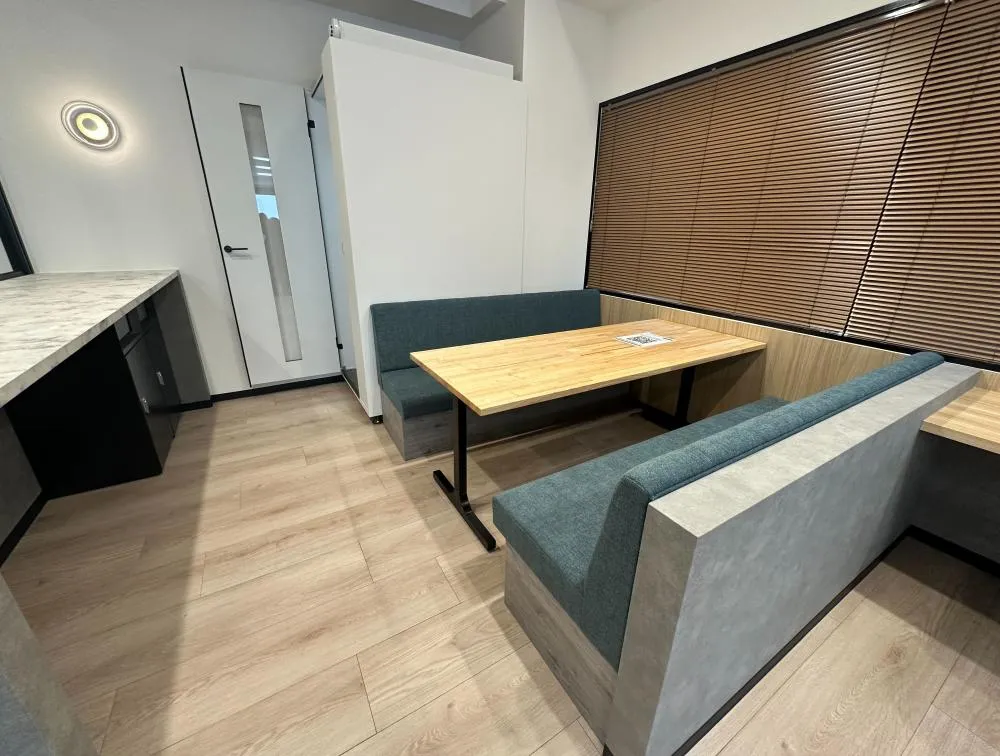 落ち着きと機能性を兼ね備えた空 初期費用を抑えた移転の居抜き賃貸オフィス物件(約35坪) ｜居抜きオフィス物件検索サイト【vivit-ビビット】（5）