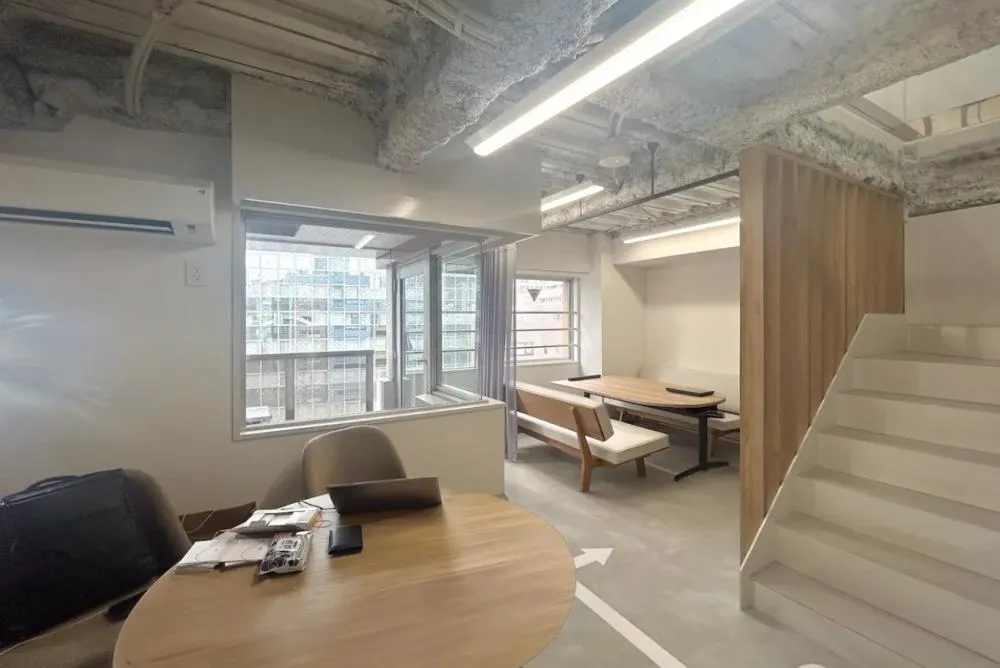 メゾネットタイプ スモールオフィスの居抜き賃貸オフィス物件(約15坪) ｜居抜きオフィス物件検索サイト【vivit-ビビット】（3）