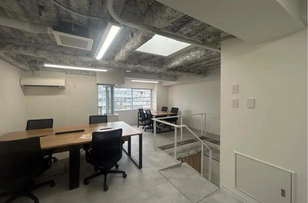 メゾネットタイプ スモールオフィスの居抜き賃貸オフィス物件(約15坪) ｜居抜きオフィス物件検索サイト【vivit-ビビット】（4）