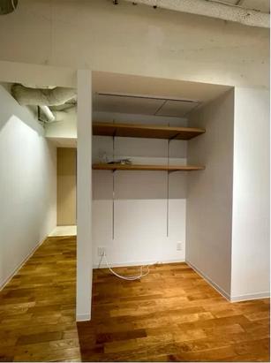 恵比寿に希少なセットアップ！ 会議室、個室ブースありの居抜き賃貸オフィス物件(約25坪) ｜居抜きオフィス物件検索サイト【vivit-ビビット】（7）