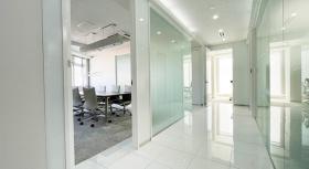 居抜きオフィス 会議室2室の居抜き賃貸オフィス物件(約45坪) ｜居抜きオフィス物件検索サイト【vivit-ビビット】（サムネイル1）