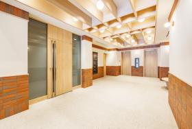 会議室・ラウンジ付き 会議室4つのオフィスの居抜き賃貸オフィス物件(約115坪) ｜居抜きオフィス物件検索サイト【vivit-ビビット】（サムネイル4）