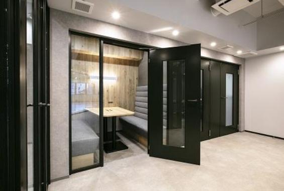 会議室2室付き！ テレカンブース完備の居抜き賃貸オフィス物件(約50坪) ｜居抜きオフィス物件検索サイト【vivit-ビビット】（5）