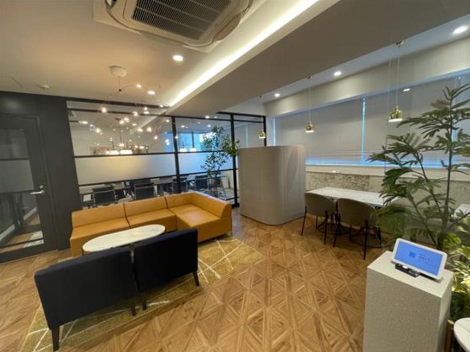 什器付き＆会議室2室！ 入居後すぐに業務可能！の居抜き賃貸オフィス物件(約70坪) ｜居抜きオフィス物件検索サイト【vivit-ビビット】（3）