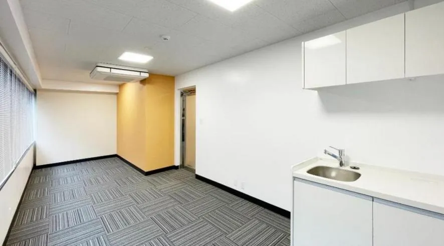 希少な100坪台セットアップ！ 会議室4つのオフィスの居抜き賃貸オフィス物件(約110坪) ｜居抜きオフィス物件検索サイト【vivit-ビビット】（5）