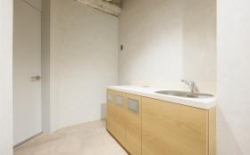 オシャレなラウンジ完備！ 原状回復不要！の居抜き賃貸オフィス物件(約35坪) ｜居抜きオフィス物件検索サイト【vivit-ビビット】（サムネイル10）