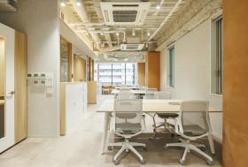 会議室、テレカンブースあり 清潔感のある内装付きオフィスの居抜き賃貸オフィス物件(約35坪) ｜居抜きオフィス物件検索サイト【vivit-ビビット】（サムネイル6）