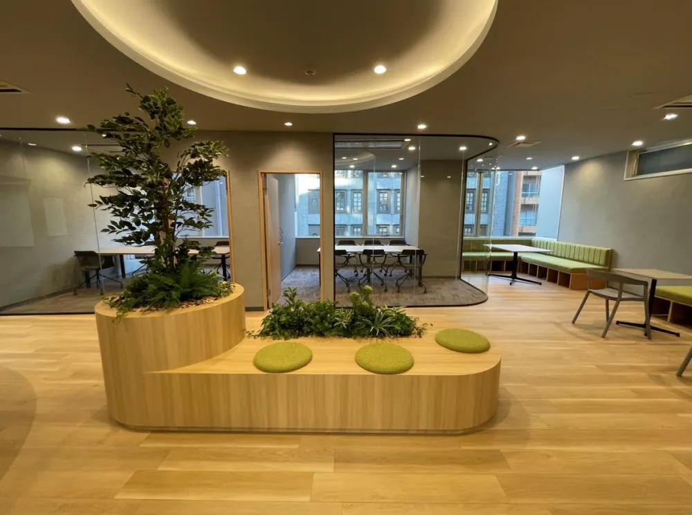 会議室二部屋付き！ 初期費用削減！の居抜き賃貸オフィス物件(約75坪) ｜居抜きオフィス物件検索サイト【vivit-ビビット】（3）