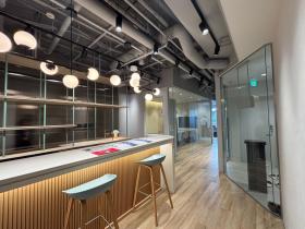 新築のセットアップオフィス！ 初期費用大幅削減！の居抜き賃貸オフィス物件(約85坪) ｜居抜きオフィス物件検索サイト【vivit-ビビット】（サムネイル3）