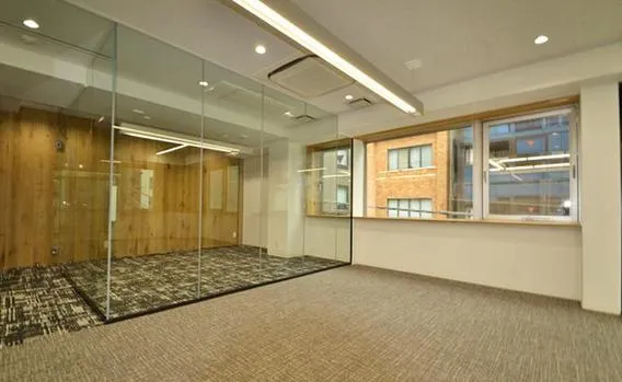 会議室設置済み！ 複数路線使用可能！ 東京都中央区八丁堀 約20坪（約66㎡）