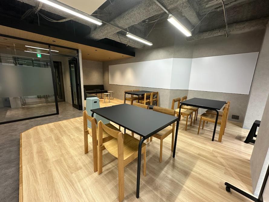 会議室2室 オシャレの居抜き賃貸オフィス物件(約50坪) ｜居抜きオフィス物件検索サイト【vivit-ビビット】（6）