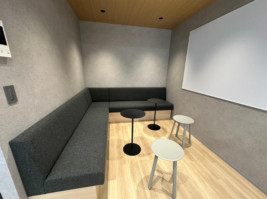 会議室2室 オシャレの居抜き賃貸オフィス物件(約50坪) ｜居抜きオフィス物件検索サイト【vivit-ビビット】（8）