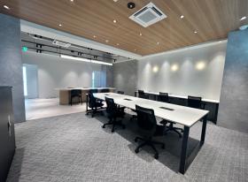 駅近おしゃれ物件！ フルセットアップオフィス！の居抜き賃貸オフィス物件(約30坪) ｜居抜きオフィス物件検索サイト【vivit-ビビット】（サムネイル1）