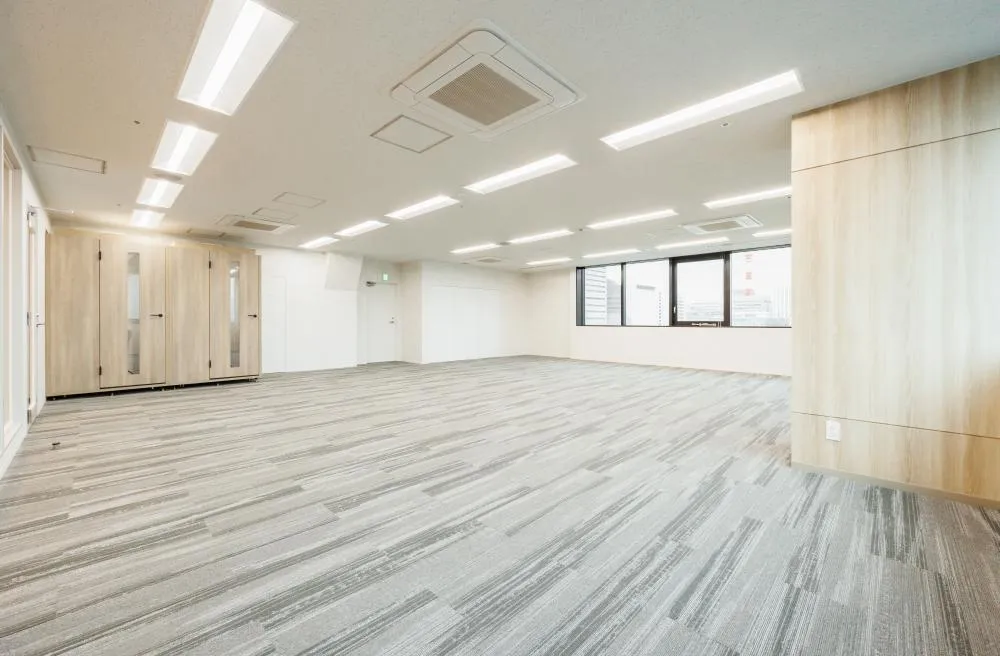 高級感のあるオフィス 会議室・テレカンブースあり！！の居抜き賃貸オフィス物件(約65坪) ｜居抜きオフィス物件検索サイト【vivit-ビビット】（7）