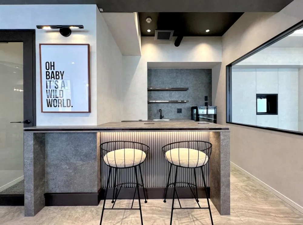 人気の渋谷エリア おしゃれなセットアップオフィスの居抜き賃貸オフィス物件(約30坪) ｜居抜きオフィス物件検索サイト【vivit-ビビット】（3）