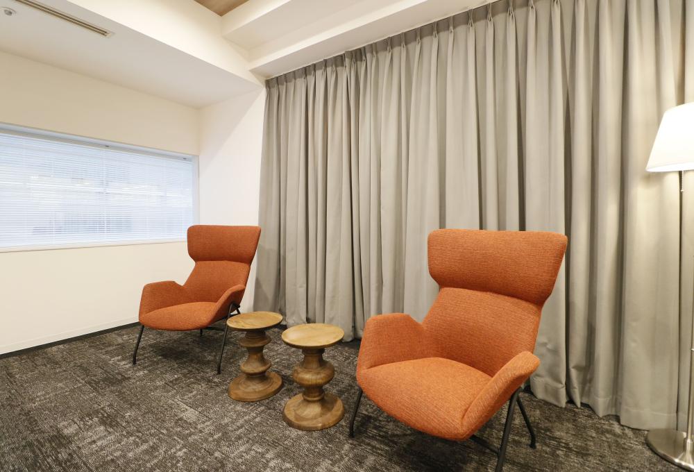 新宿地下道直結！！ 敷金・礼金０！！の居抜き賃貸オフィス物件(約25坪) ｜居抜きオフィス物件検索サイト【vivit-ビビット】（8）