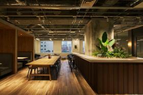 ハイグレードオフィス 大型ビルのセットアップオフィスの居抜き賃貸オフィス物件(約95坪) ｜居抜きオフィス物件検索サイト【vivit-ビビット】（サムネイル1）