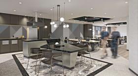 共有ラウンジあり！ 会議室・テレカンブースあり！の居抜き賃貸オフィス物件(約45坪) ｜居抜きオフィス物件検索サイト【vivit-ビビット】（サムネイル1）