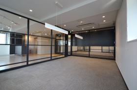 東京都中央区明石町の居抜き賃貸オフィス物件(約70坪) ｜居抜きオフィス物件検索サイト【vivit-ビビット】（サムネイル3）