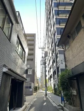 秀和ビルの外観
