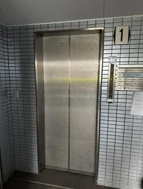 箱崎YMビルの外観