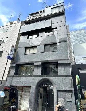 京橋鳥飼ビルの外観
