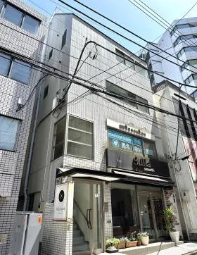 エスワンビルの外観
