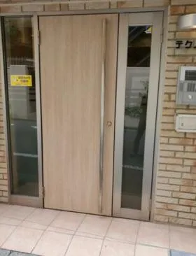 テクノ四谷ビルの外観