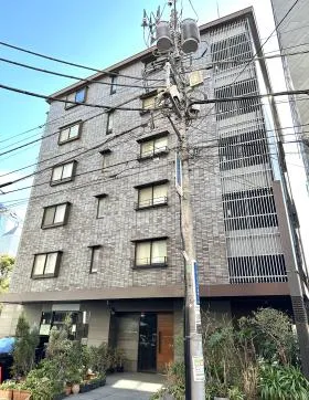 ATホームズ六本木ビルの外観