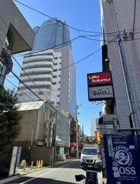 ATホームズ六本木ビルの外観
