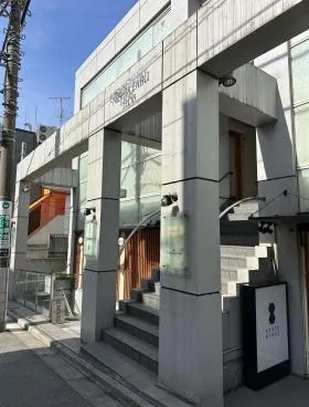 西麻布1106ビルの外観