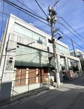 西麻布1106ビルの外観