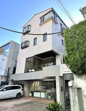 篠田ビルの外観