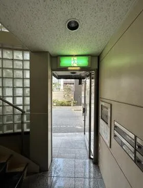 コスモ六本木ビルの外観
