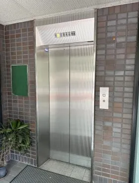KY六本木ビルの外観