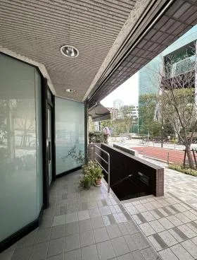 KY六本木ビルの外観