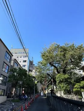 グランカーサ六本木ビルの外観